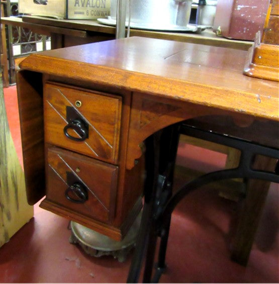 Antique Wheeler & Wilson Working Treadle Sewing Machine Wood Inlay